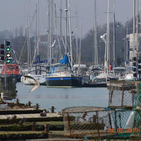 Bed and Breakfast Joyeux Reveil Courseulles-sur-Mer Exterior foto