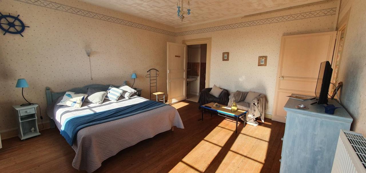 Bed and Breakfast Joyeux Reveil Courseulles-sur-Mer Exterior foto