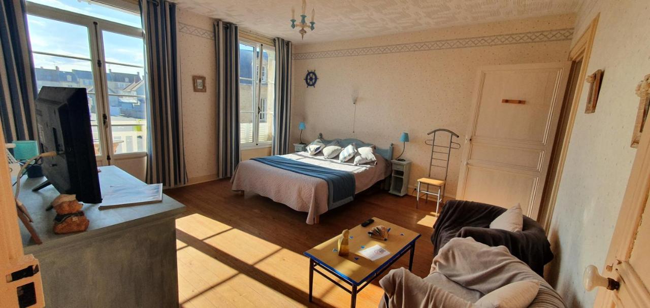 Bed and Breakfast Joyeux Reveil Courseulles-sur-Mer Exterior foto