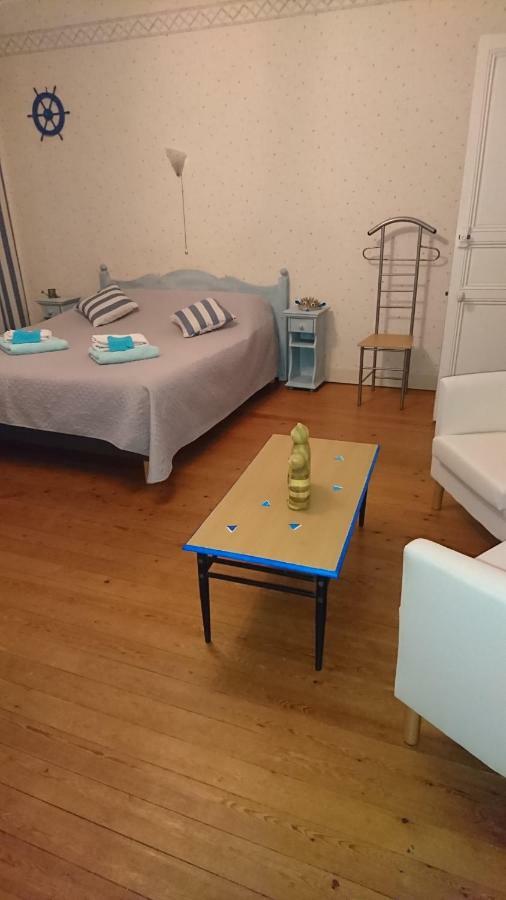 Bed and Breakfast Joyeux Reveil Courseulles-sur-Mer Exterior foto